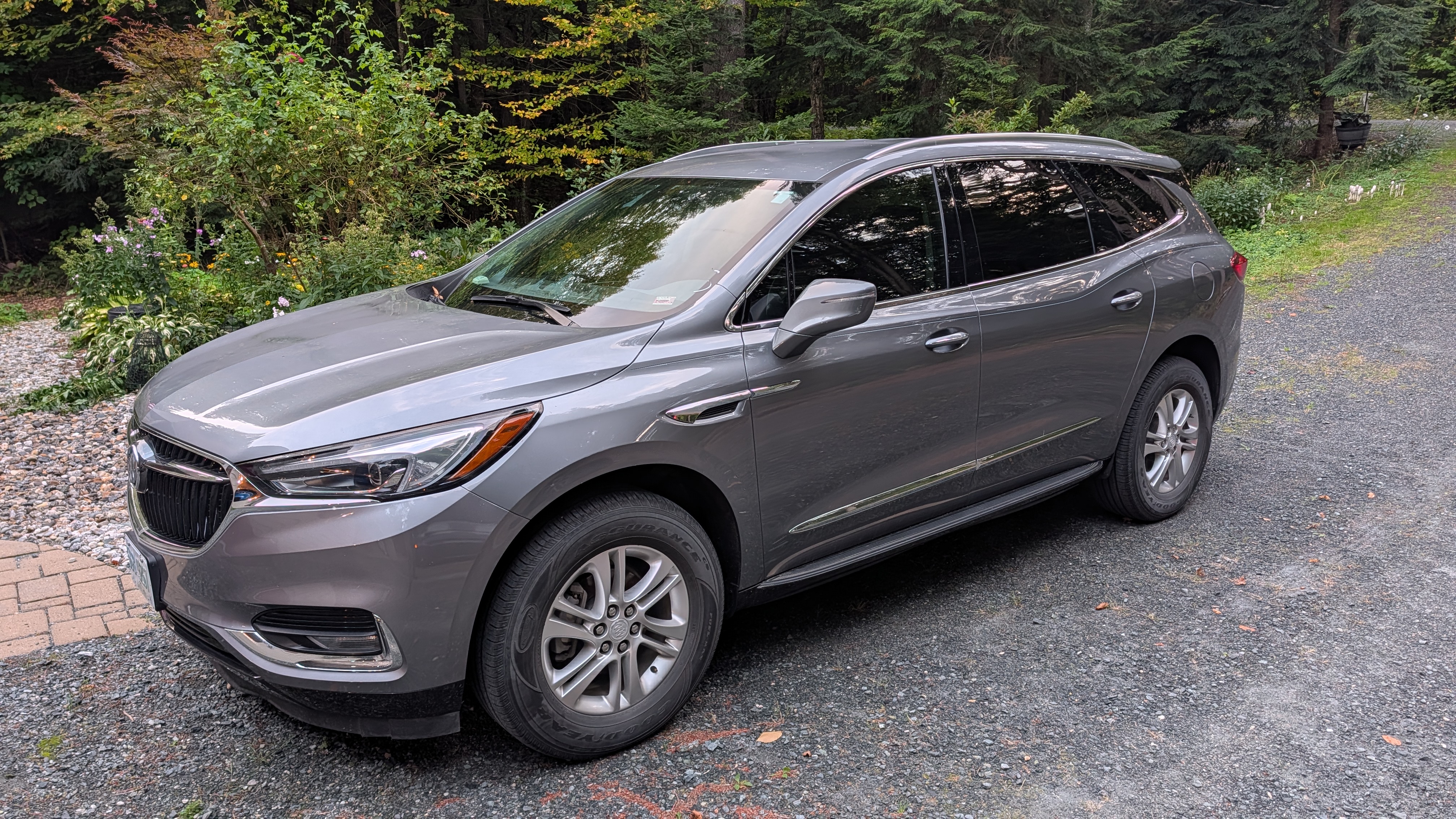 Used 2019 Buick Enclave Essence FWD image 1