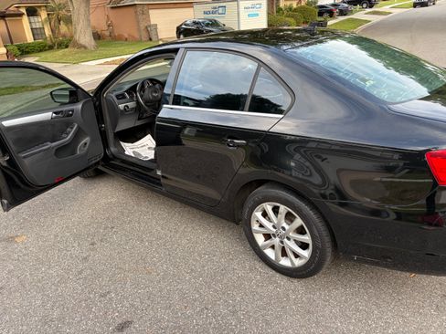 Used 2013 Volkswagen Jetta SE FWD image 5