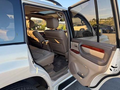Used 2001 Lexus LX 470 4WD image 12
