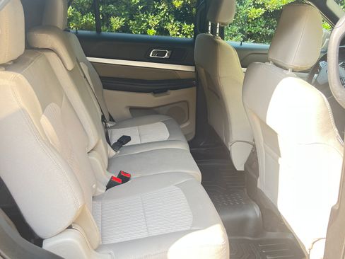Used 2019 Ford Explorer 4WD image 10