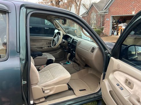 Used 2003 Toyota Tacoma PreRunner image 16