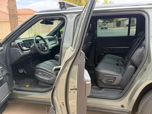 Used 2022 Rivian R1S Launch Edition AWD/4WD image 6