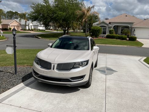 Used 2016 Lincoln MKX Reserve w/ Technology Package image 12