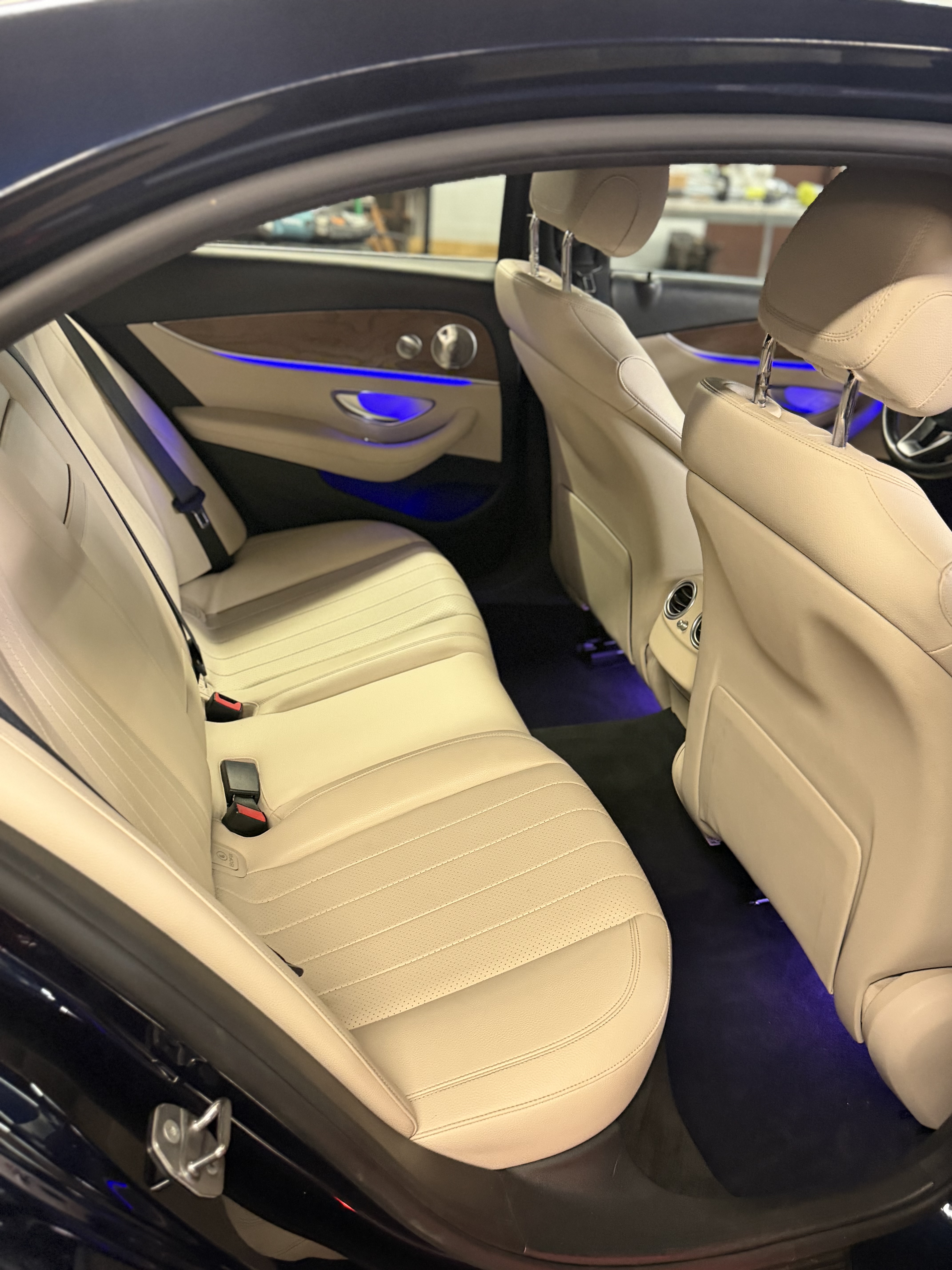 Used 2017 Mercedes-Benz E 300 image 11