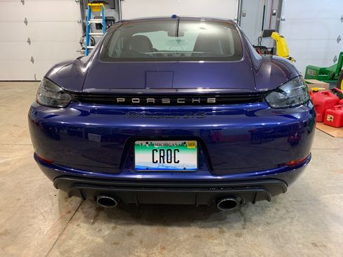 Used 2021 Porsche 718 Cayman GTS image 5