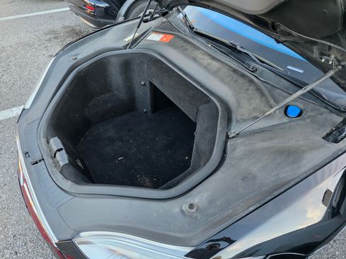 Used 2014 Tesla Model S 85 image 6