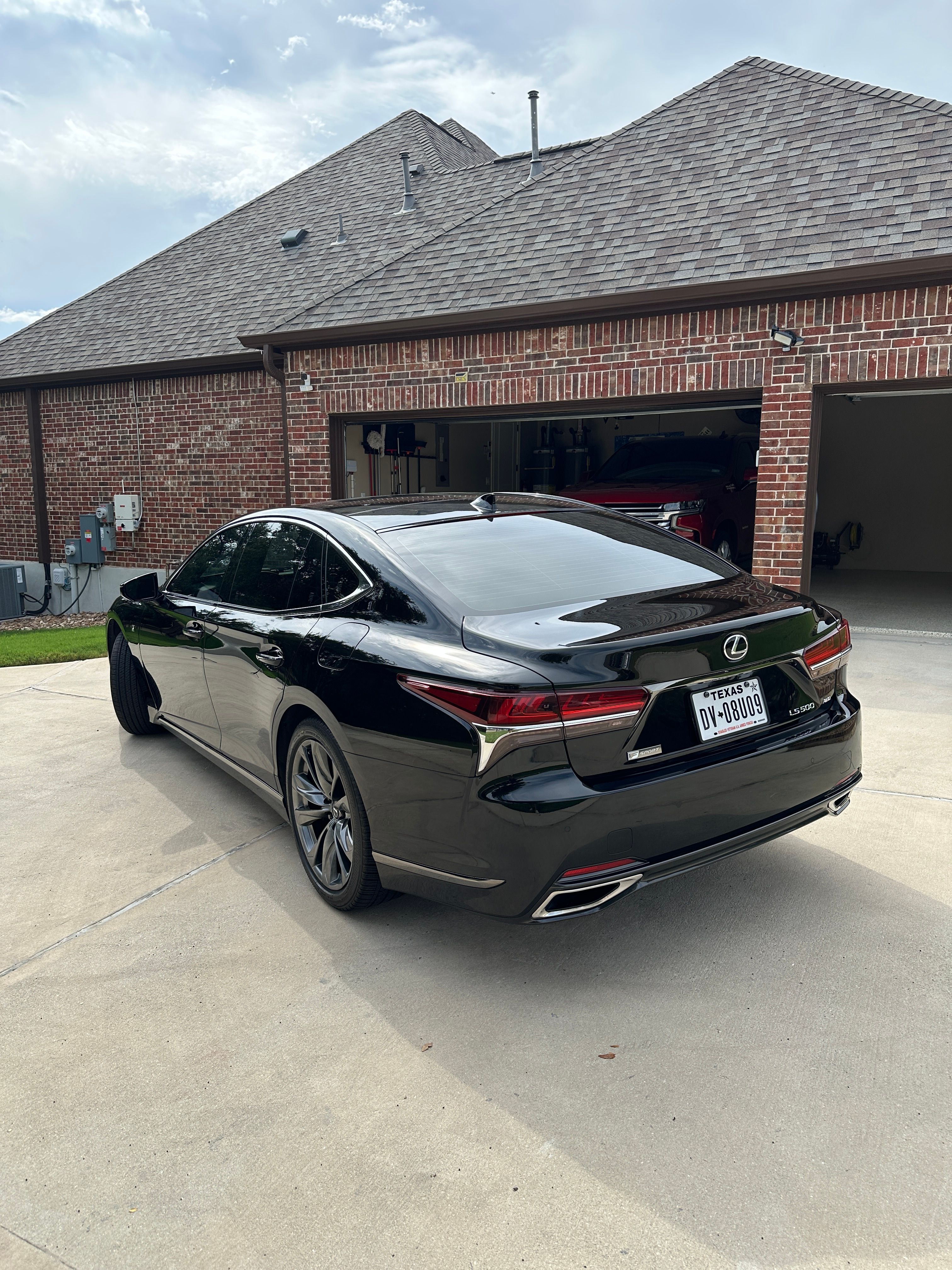 Used 2018 Lexus LS 500 F Sport AWD/4WD image 4