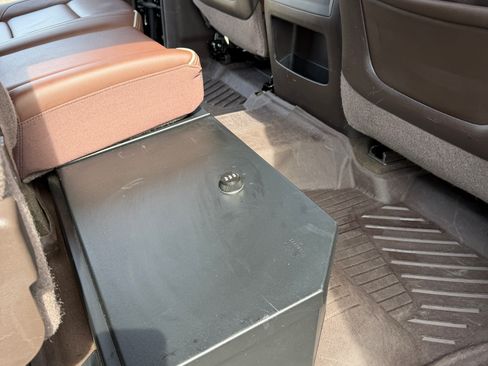 Used 2015 Chevrolet Silverado 2500 High Country w/ Duramax Plus Package image 23