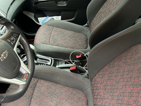 Used 2018 Chevrolet Sonic LT w/ Convenience Package image 9