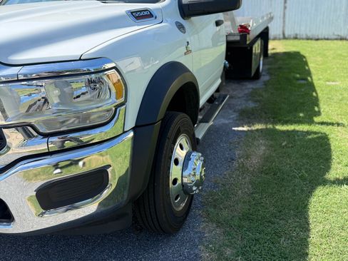 Used 2023 RAM 5500 Tradesman RWD image 12
