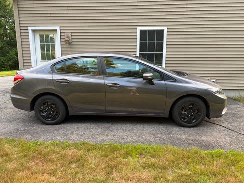 Used 2015 Honda Civic LX image 4