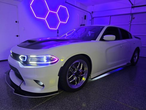 Used 2020 Dodge Charger Scat Pack image 29