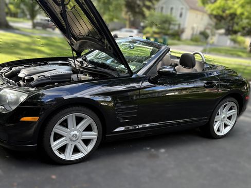 Used 2005 Chrysler Crossfire Convertible RWD image 14