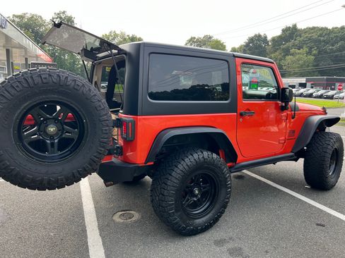 Used 2015 Jeep Wrangler Sport image 9