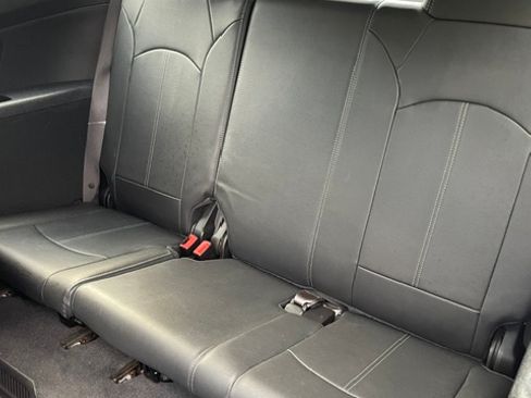 Used 2015 Chevrolet Traverse LT AWD/4WD image 9