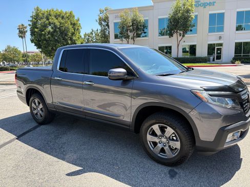 Used 2020 Honda Ridgeline RTL-E image 2
