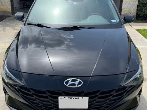 Used 2023 Hyundai Elantra SEL w/ Convenience Package FWD image 1