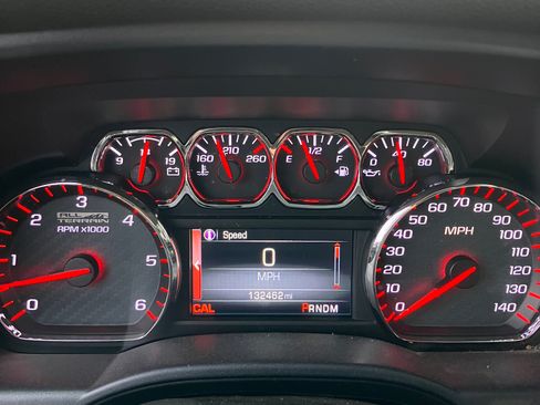 Used 2015 GMC Sierra 1500 SLE w/ All-Terrain Package image 10