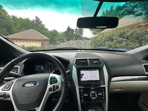 Used 2012 Ford Explorer Limited FWD image 8