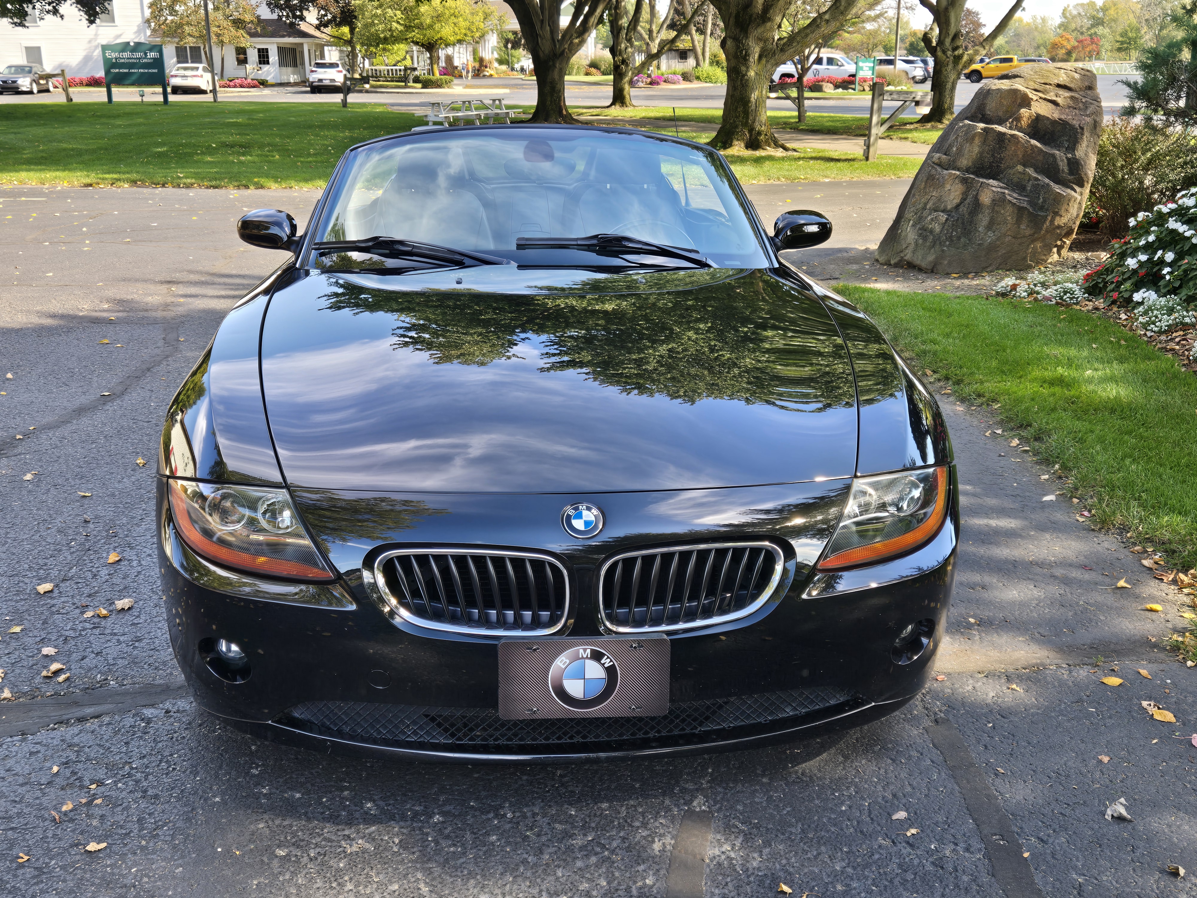 Used 2004 BMW Z4 2.5i RWD image 4