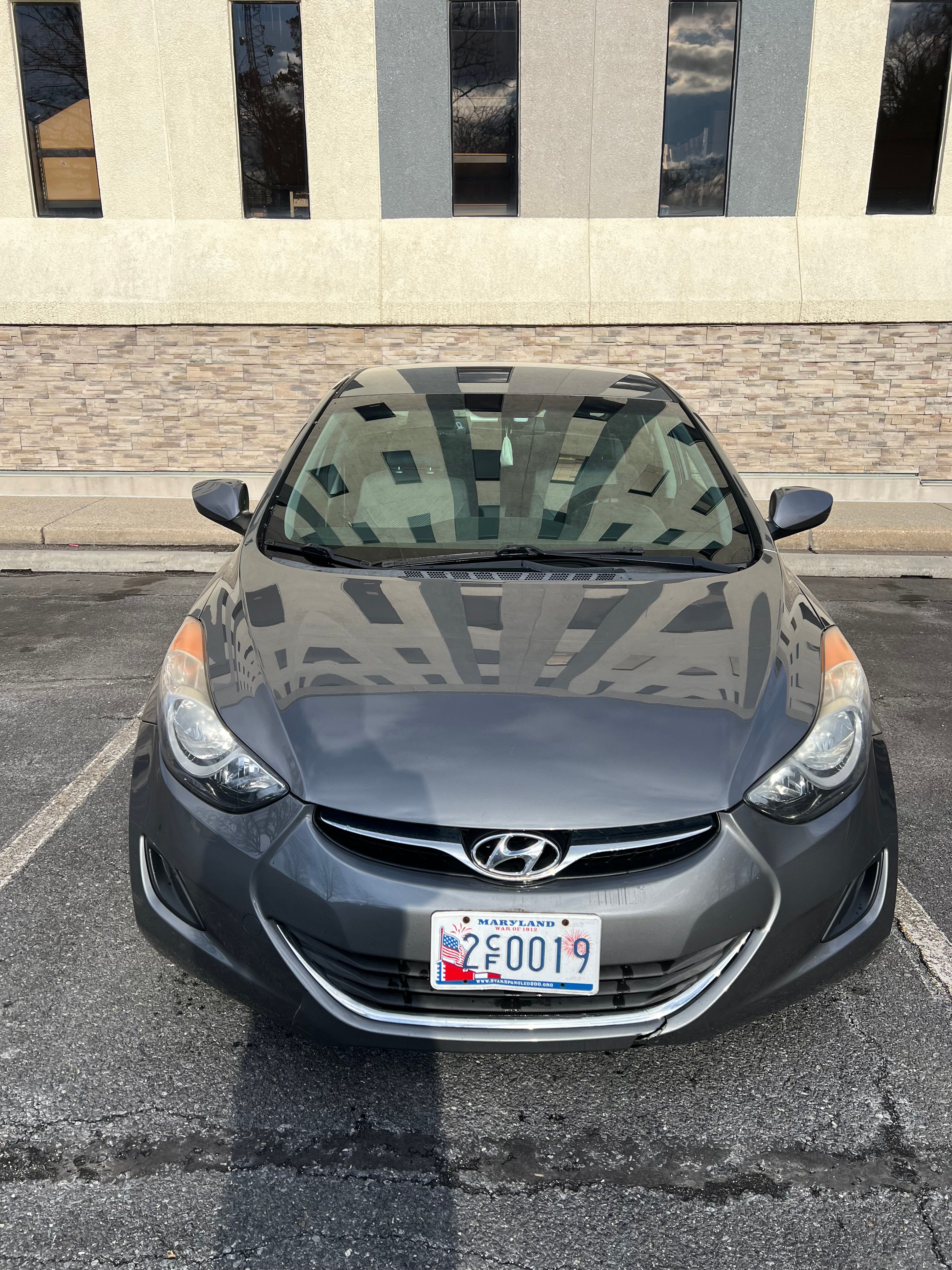 Used 2013 Hyundai Elantra GLS FWD image 2