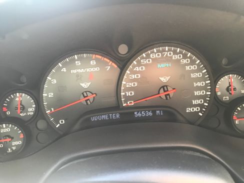 Used 2004 Chevrolet Corvette Convertible w/ Preferred Equipment Group image 14