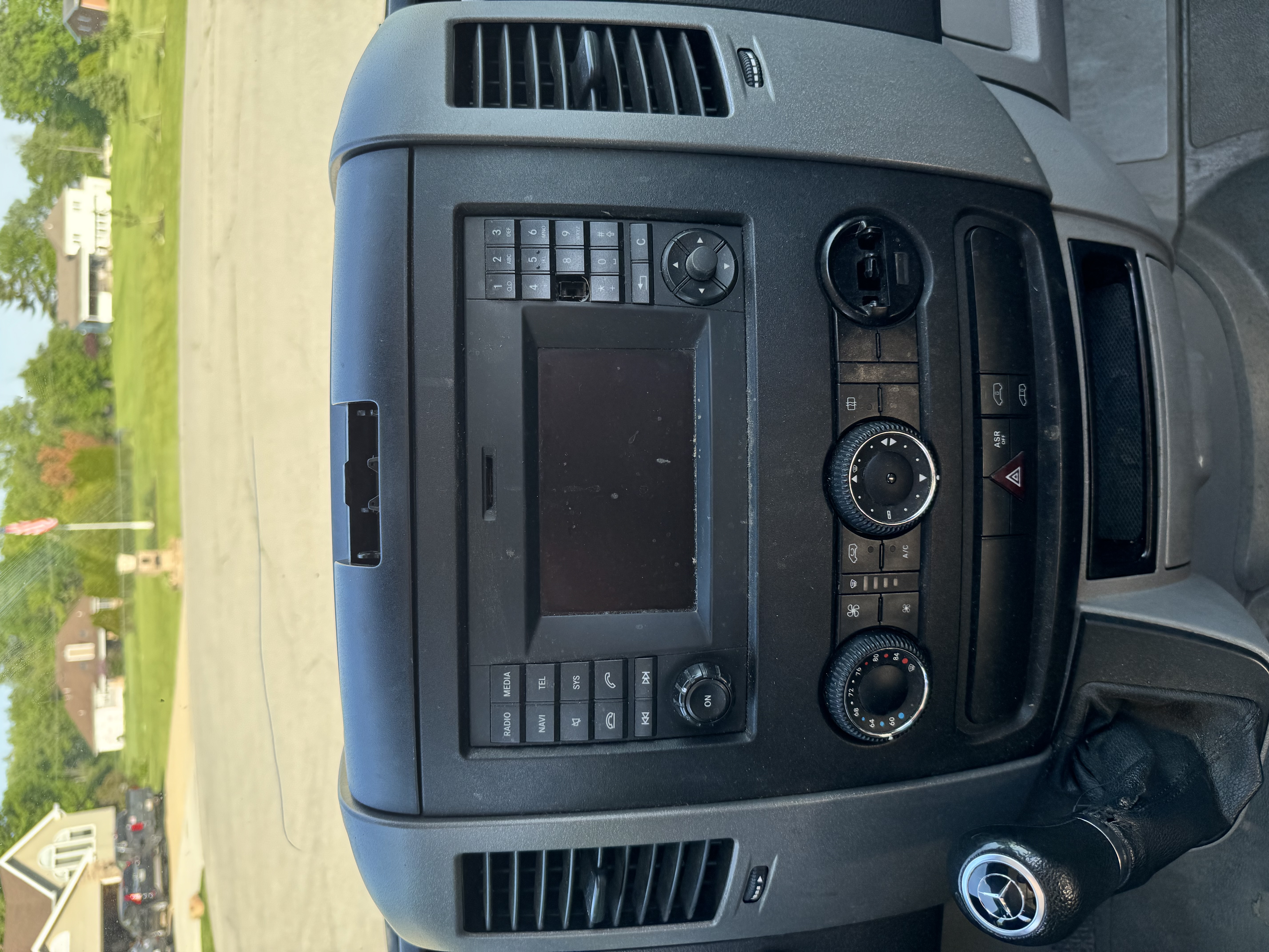 Used 2015 Mercedes-Benz Sprinter 2500 image 15