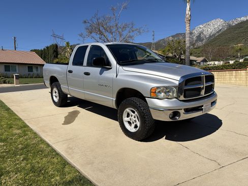 Used 2003 Dodge Ram 1500 Truck SLT image 2