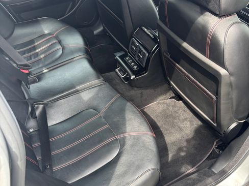 Used 2010 Maserati Quattroporte S image 4