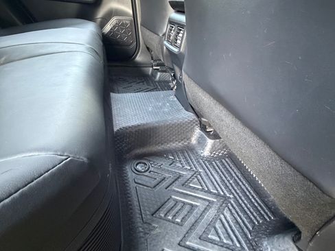 Used 2021 Toyota RAV4 XSE AWD/4WD image 11