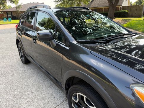 Used 2016 Subaru Crosstrek 2.0i Premium w/ Popular Package #1 AWD/4WD image 4