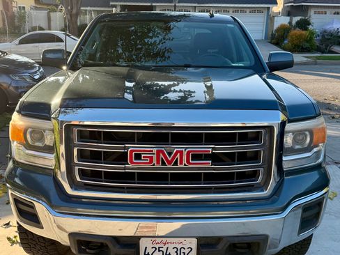 Used 2014 GMC Sierra 1500 SLE w/ Suspension Package, Off-Road image 4