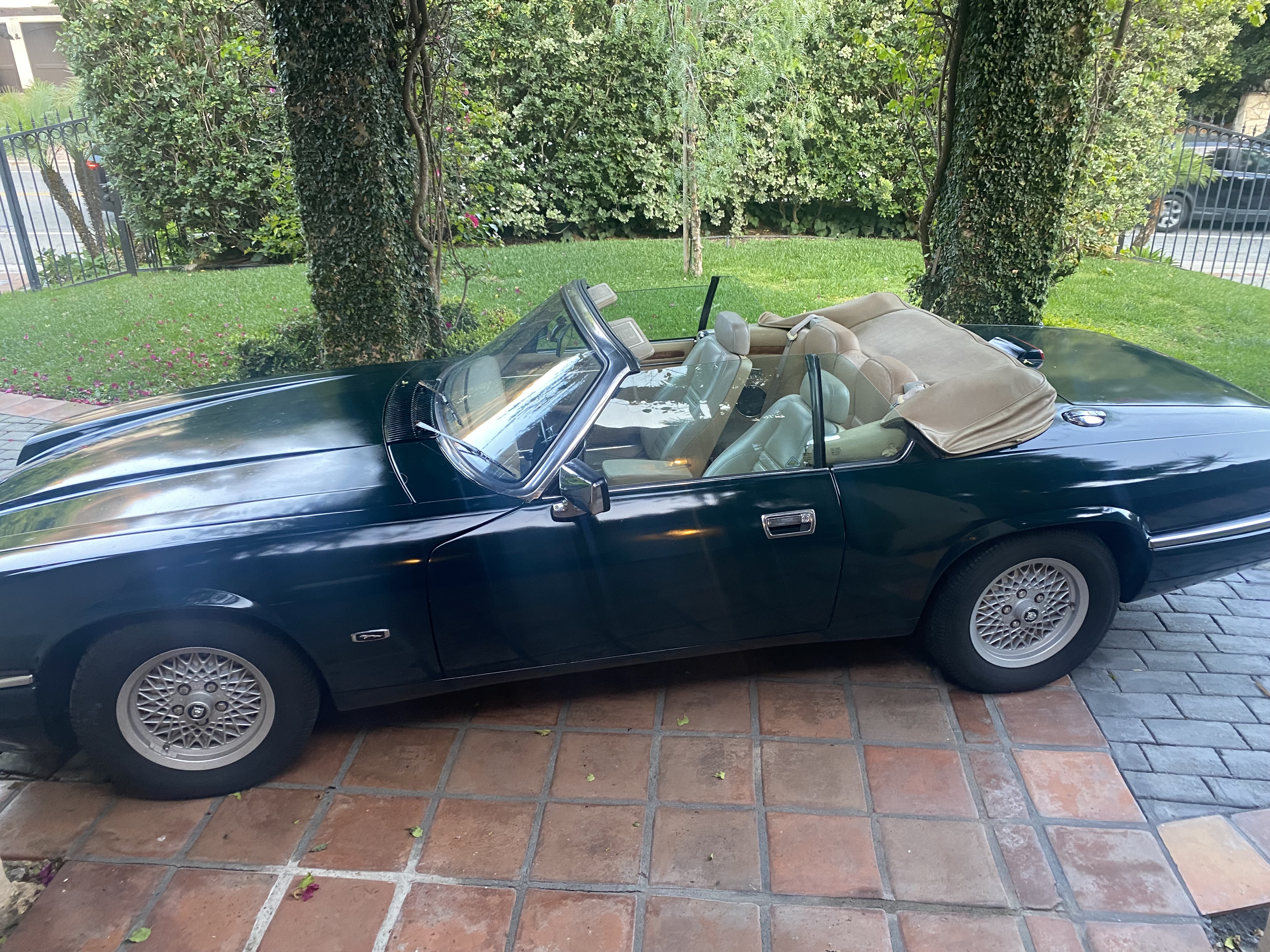 Used 1994 Jaguar XJS 4.0 Convertible RWD image 8