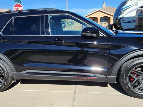 Used 2025 Ford Explorer ST image 11