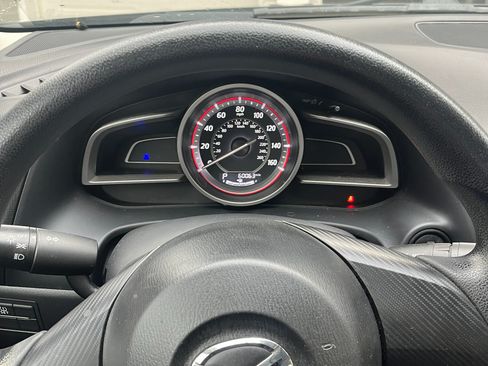 Used 2015 MAZDA MAZDA3 i SV image 11