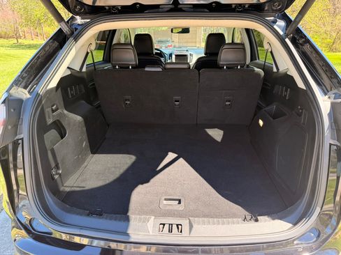 Used 2020 Ford Edge Titanium w/ Equipment Group 301A AWD/4WD image 13