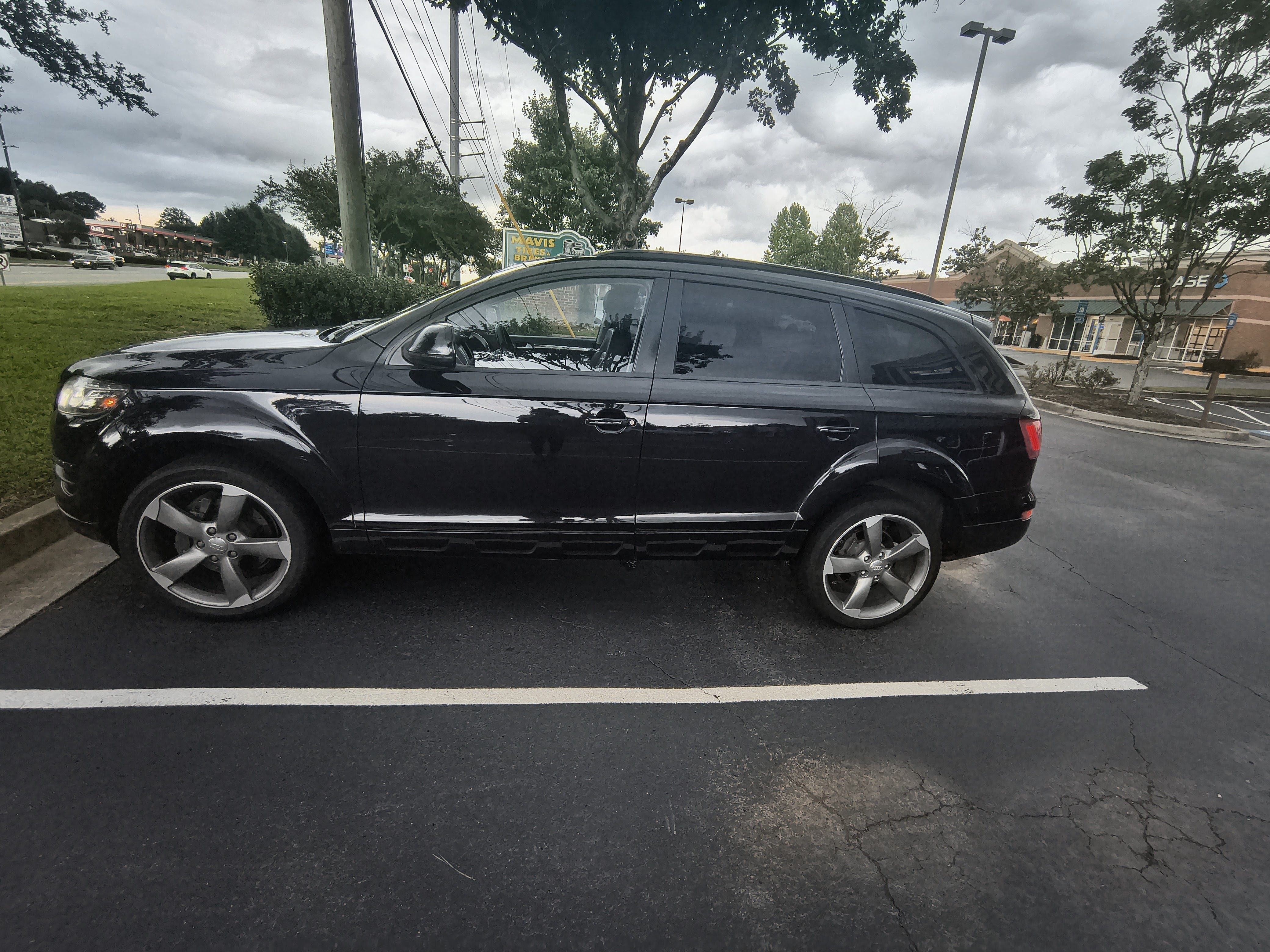 Used 2015 Audi Q7 3.0T Premium Plus AWD/4WD image 5