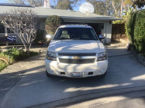 Used 2013 Chevrolet Tahoe LTZ image 6