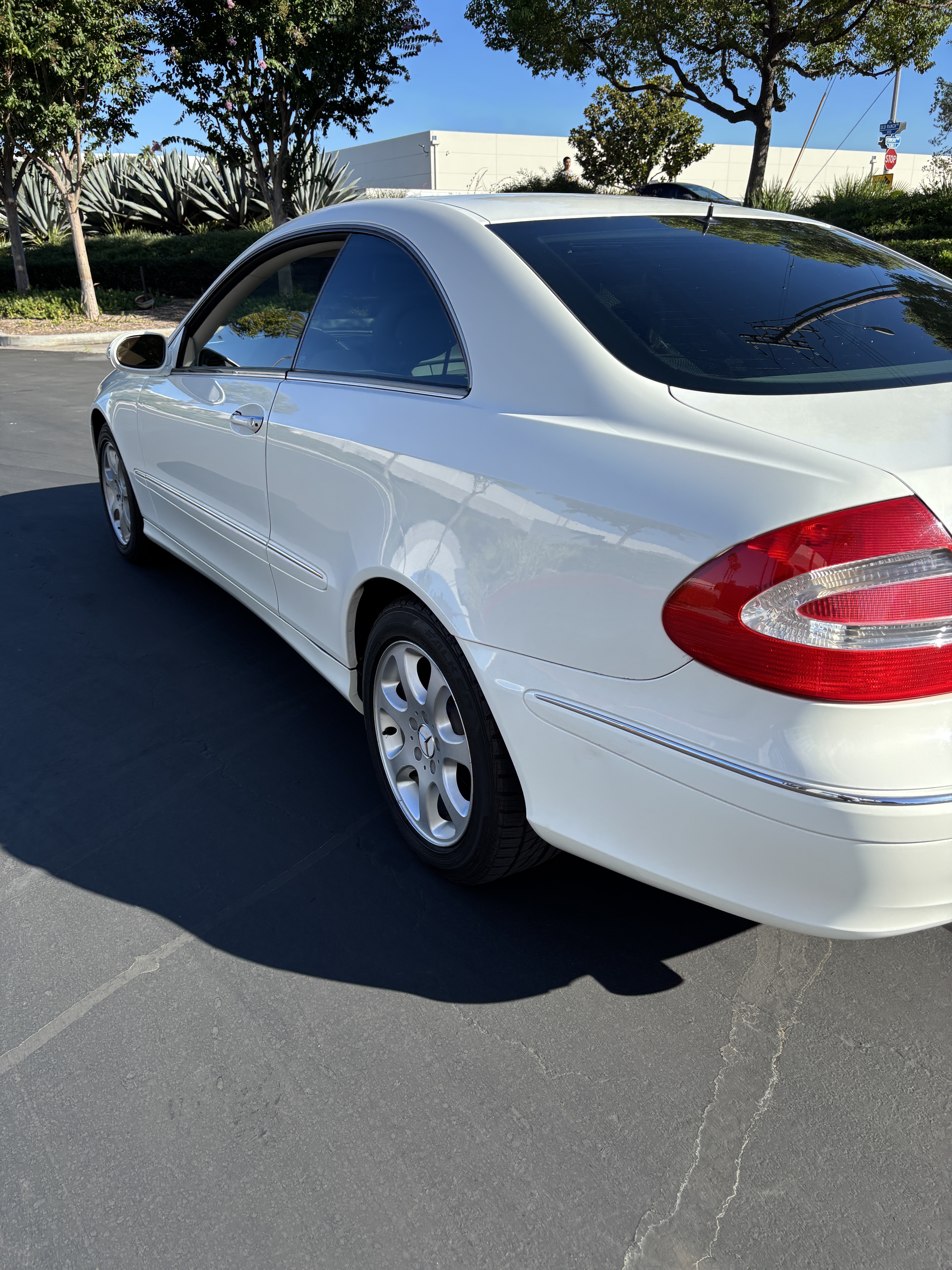 Used 2004 Mercedes-Benz CLK 320 Coupe image 12