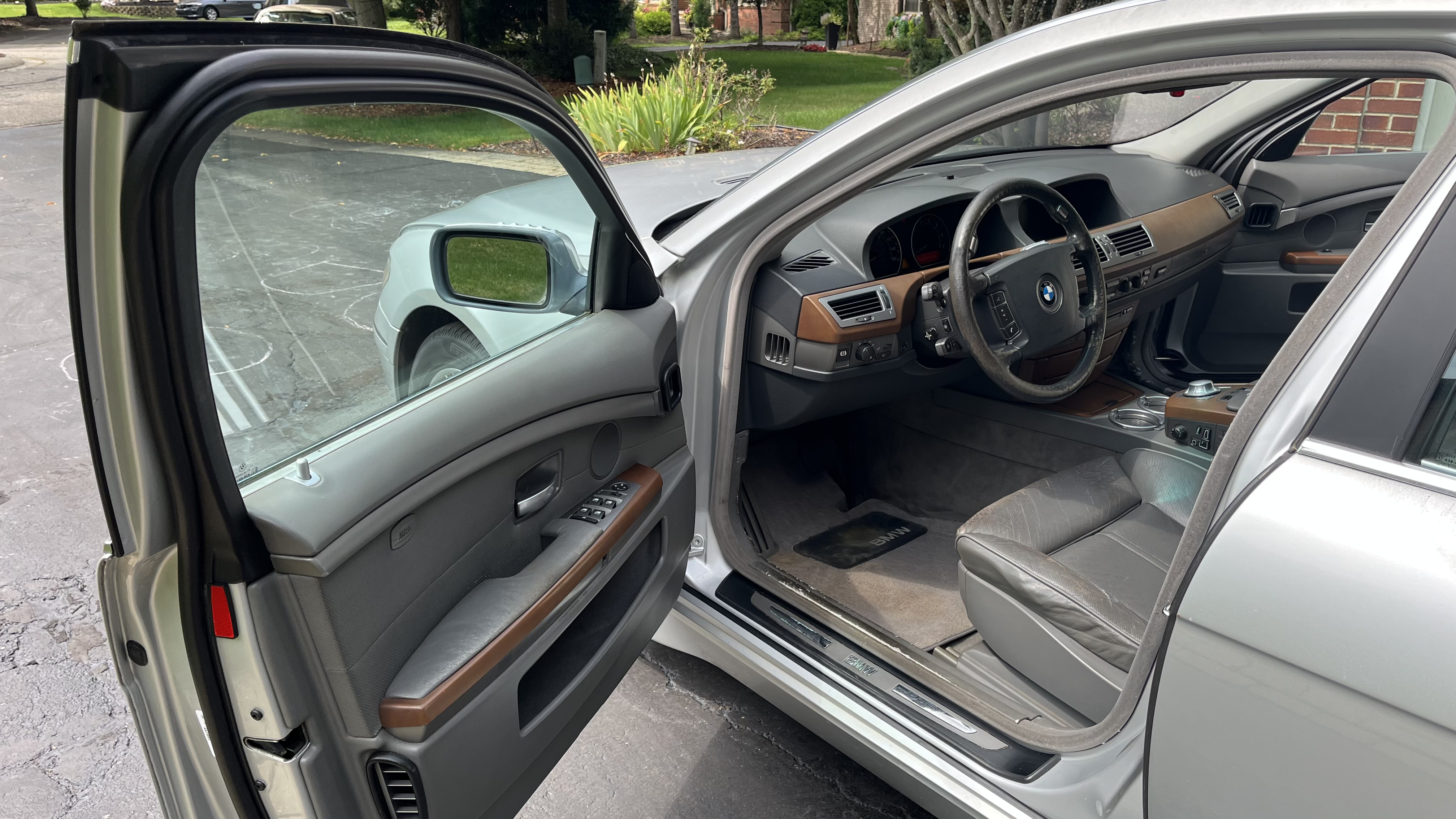 Used 2003 BMW 745Li RWD image 17