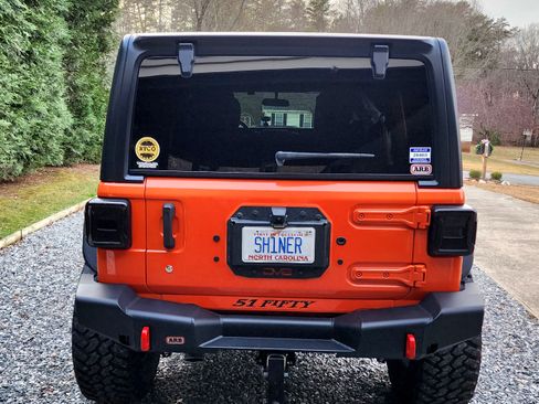 Used 2018 Jeep Wrangler Unlimited Sport S image 5