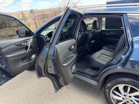 Used 2015 Nissan Rogue SL image 11