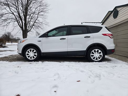 Used 2016 Ford Escape S image 6