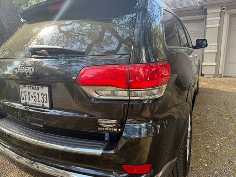 Used 2014 Jeep Grand Cherokee Summit AWD/4WD image 17