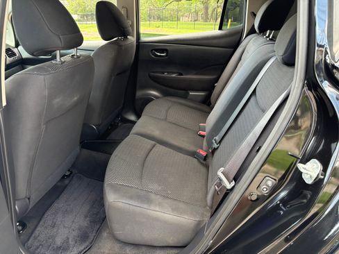 Used 2017 Nissan Leaf S w/ Charge Package image 8