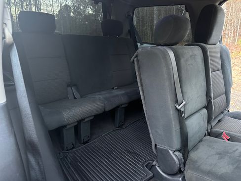 Used 2015 Nissan Armada SV image 11