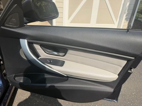 Used 2012 BMW 335i Sedan RWD image 14