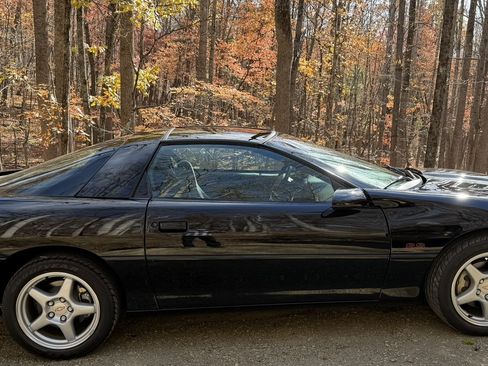 Used 1999 Chevrolet Camaro Z28 w/ SS Performance/Appearance Pkg image 5