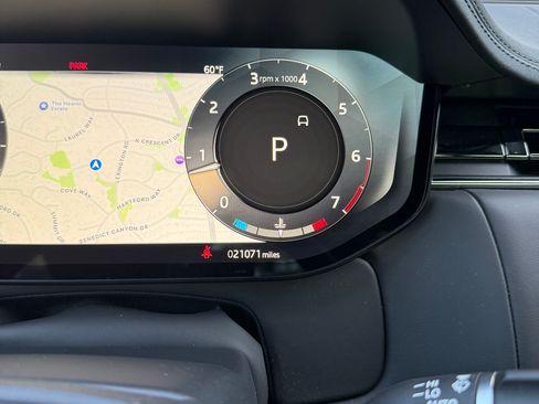 Used 2023 Land Rover Range Rover SE image 26