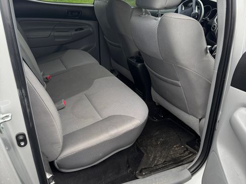 Used 2013 Toyota Tacoma Pickup 4D 5 ft w/ TRD Off-Road Pkg image 19